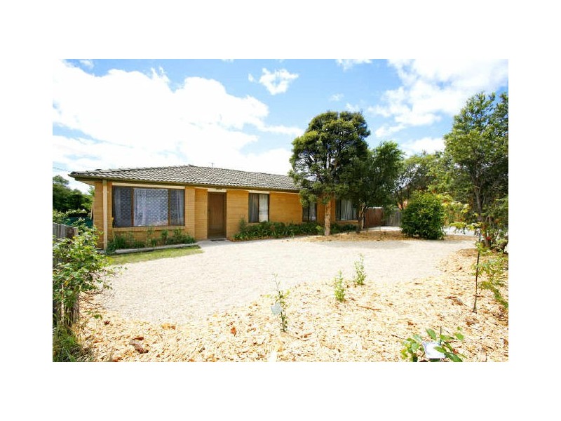 14 Australie Close, Gilmore ACT 2905