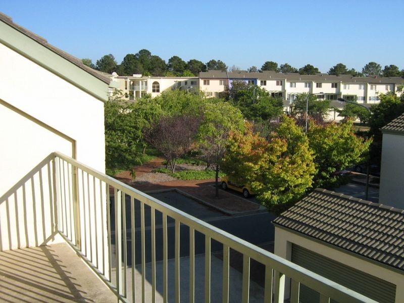 6/4 Antis Street “Norfolk Gardens”, Phillip ACT 2606