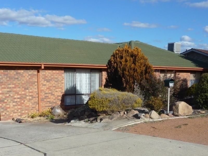 128 Newman Morris Circuit, Oxley ACT 2903