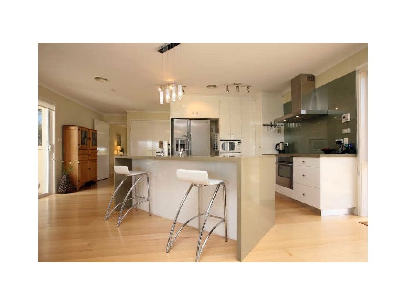 37 Dash Crescent, Fadden ACT 2904