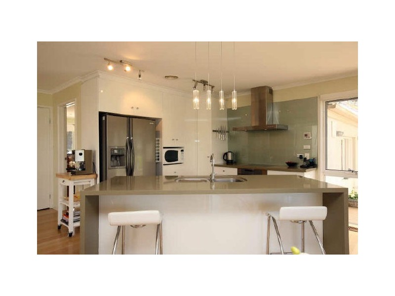 37 Dash Crescent, Fadden ACT 2904