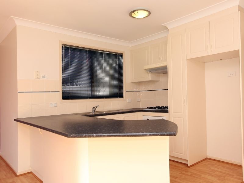 2/17 Whitford Place, Conder ACT 2906