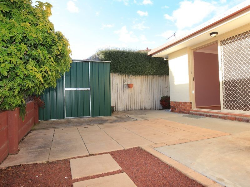 2/17 Whitford Place, Conder ACT 2906