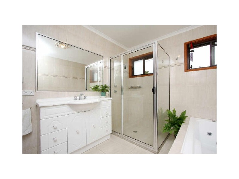 36 Schonell Circuit, Oxley ACT 2903