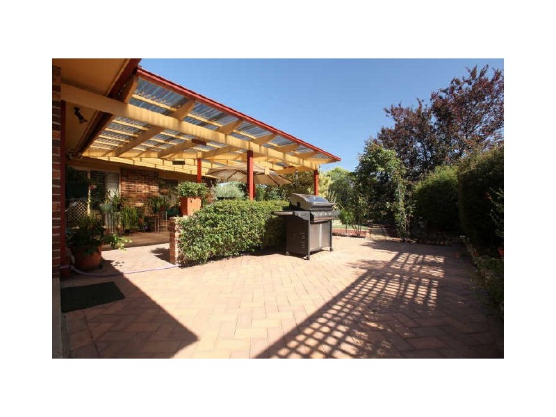 9 Clucas Place, Bonython ACT 2905