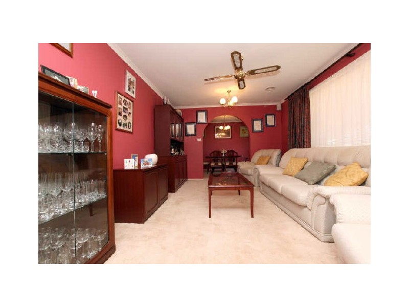 9 Clucas Place, Bonython ACT 2905
