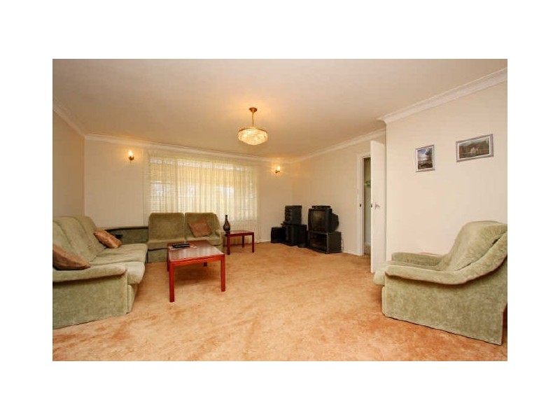 39 Calder Crescent, Holder ACT 2611