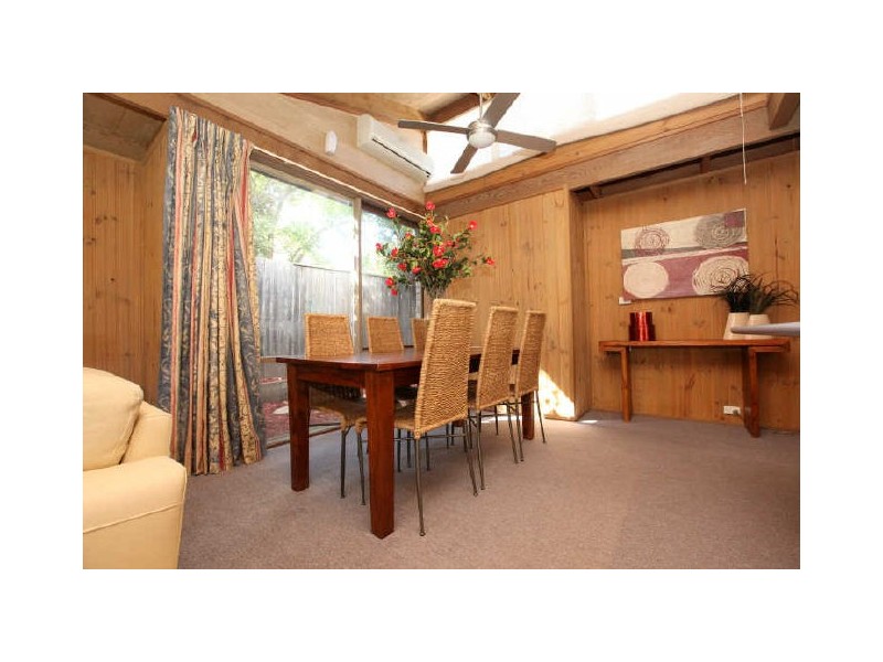 35 Parkview Crescent, Jerrabomberra NSW 2619