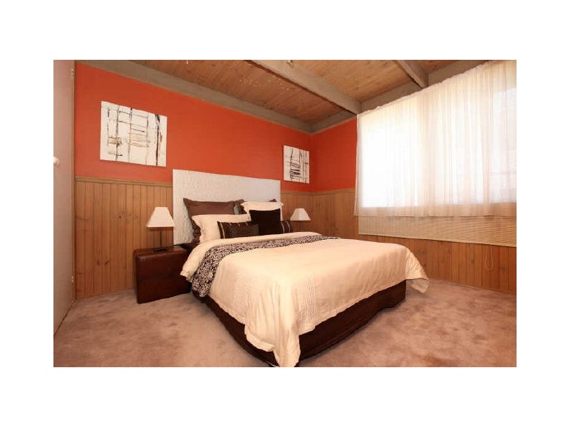 35 Parkview Crescent, Jerrabomberra NSW 2619