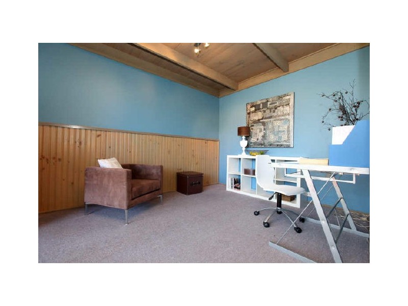 35 Parkview Crescent, Jerrabomberra NSW 2619