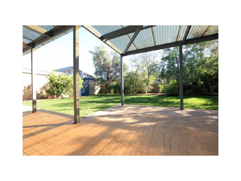 35 Parkview Crescent, Jerrabomberra NSW 2619