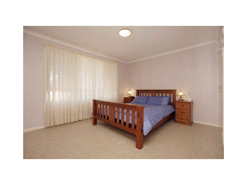 65 Thorpe Avenue, Queanbeyan NSW 2620