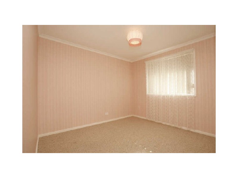 65 Thorpe Avenue, Queanbeyan NSW 2620