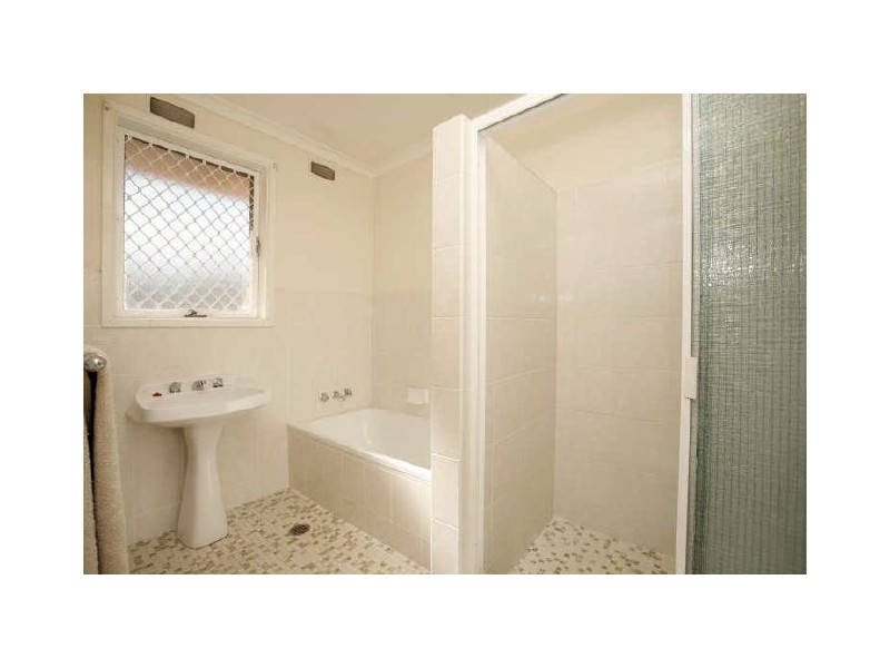 65 Thorpe Avenue, Queanbeyan NSW 2620