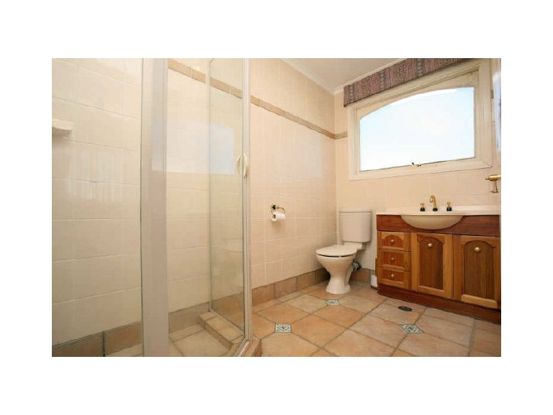 49 Ullamulla Crescent, Queanbeyan NSW 2620