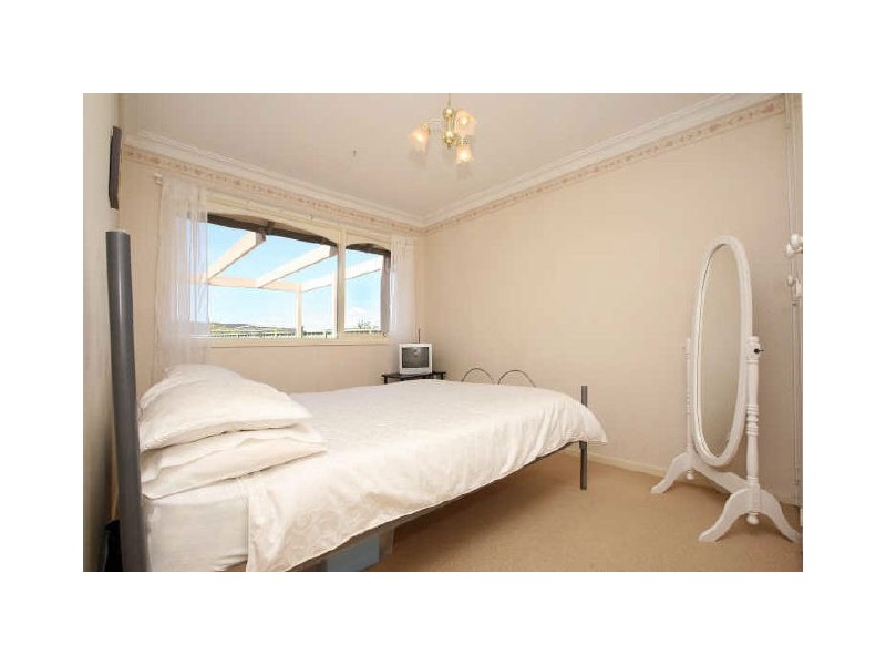 49 Ullamulla Crescent, Queanbeyan NSW 2620