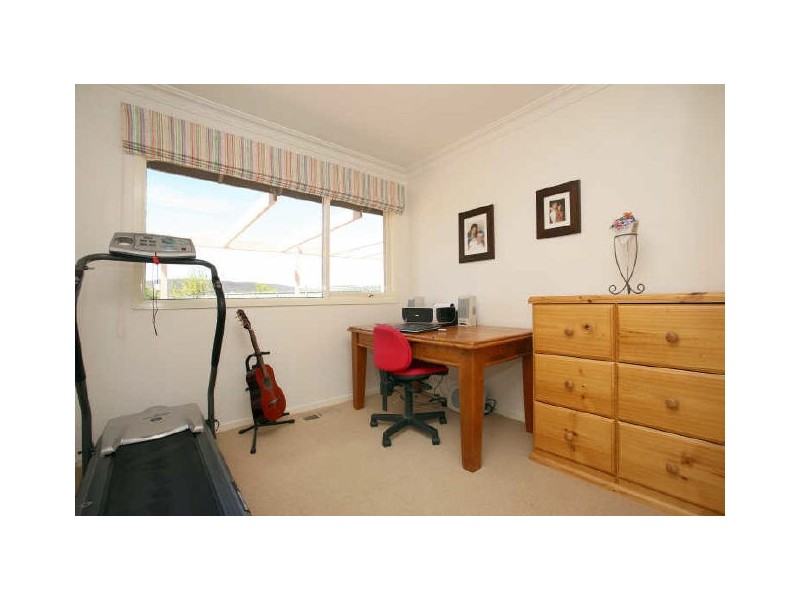 49 Ullamulla Crescent, Queanbeyan NSW 2620