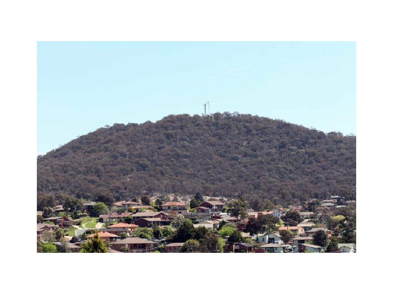 49 Ullamulla Crescent, Queanbeyan NSW 2620