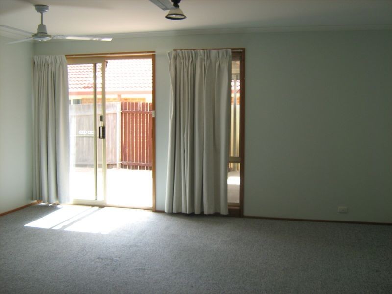 2 Rumsey Place, Banks ACT 2906