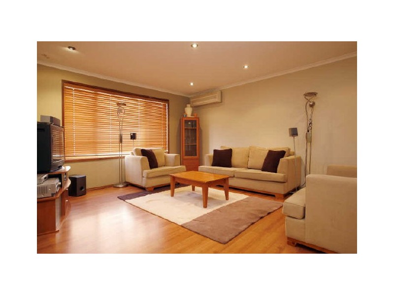 17 Glennie Place, Queanbeyan NSW 2620