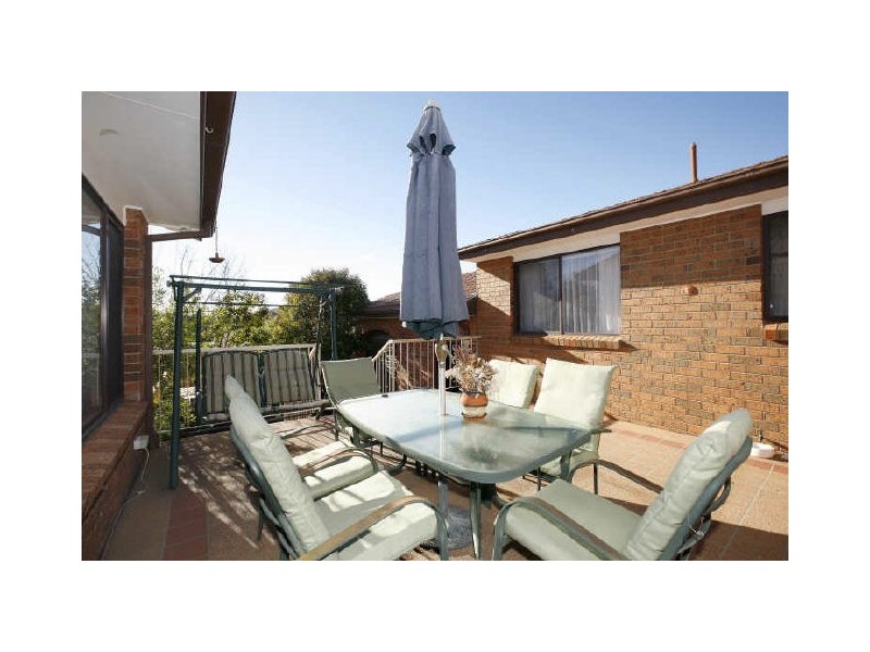 16 Casey Crescent, Calwell ACT 2905