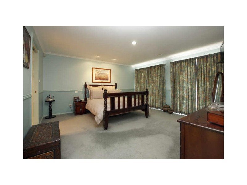 18 Morrison Place, Queanbeyan NSW 2620