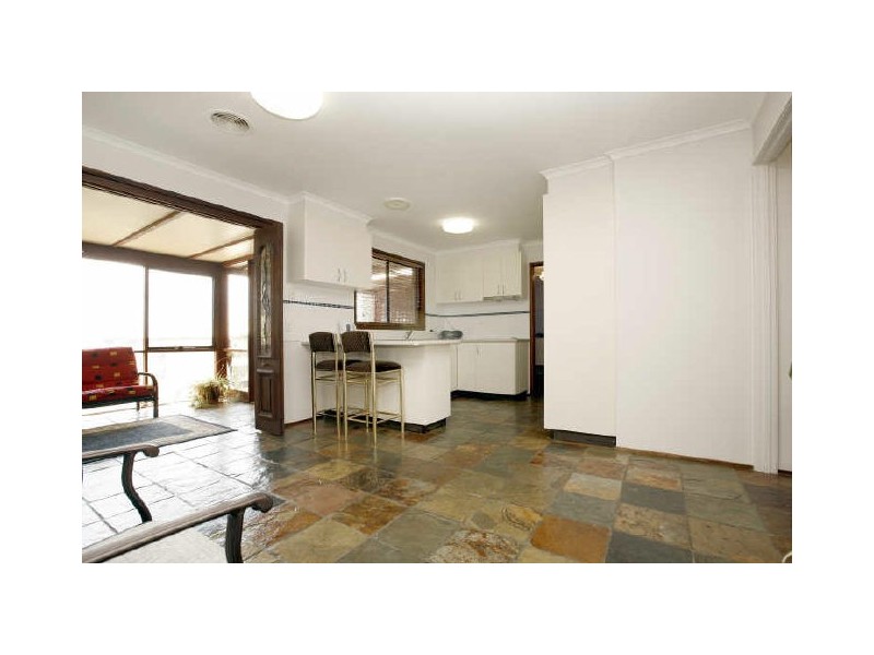 6 Caroline Place, Queanbeyan NSW 2620