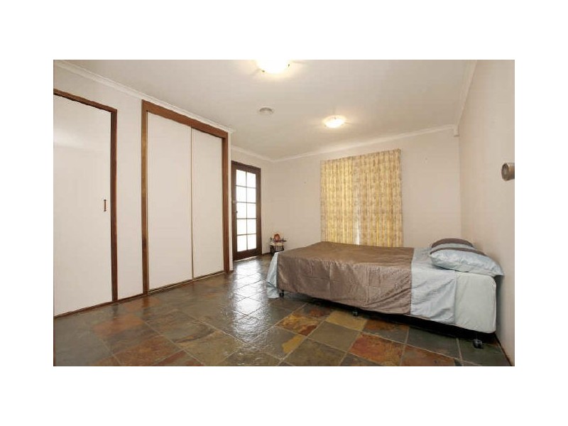 6 Caroline Place, Queanbeyan NSW 2620