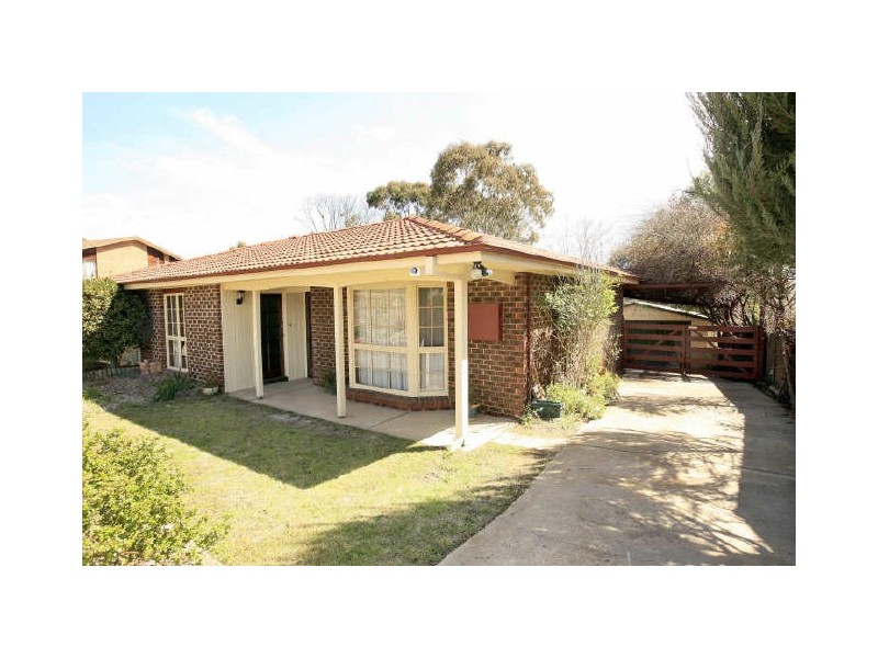 6 Caroline Place, Queanbeyan NSW 2620