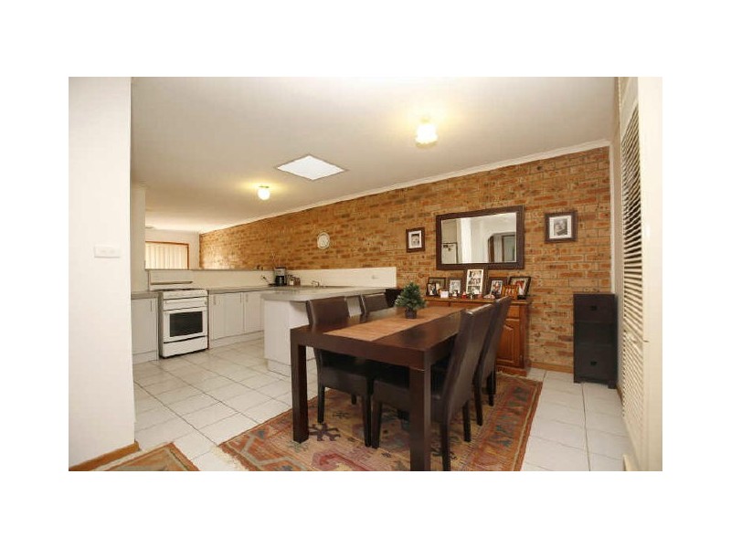 1/15 Moon Place, Gordon ACT 2906