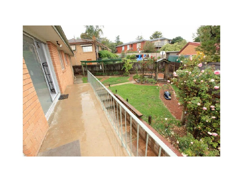 32 Ullamulla Crescent, Queanbeyan NSW 2620