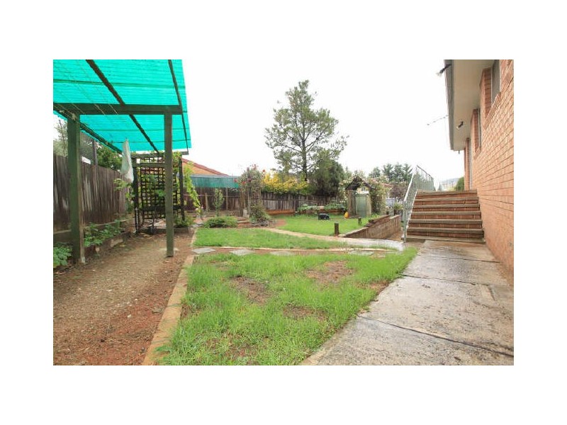 32 Ullamulla Crescent, Queanbeyan NSW 2620