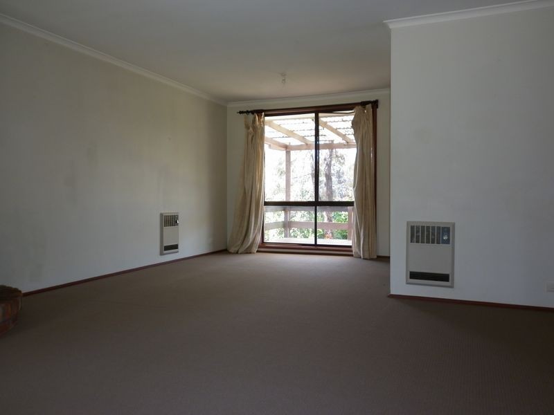 24 Watkins Street, Wanniassa ACT 2903