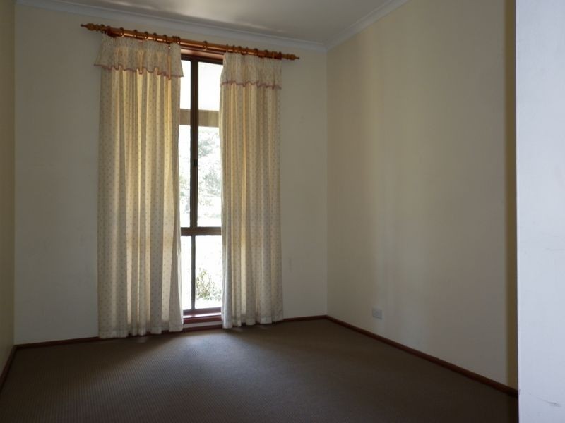 24 Watkins Street, Wanniassa ACT 2903