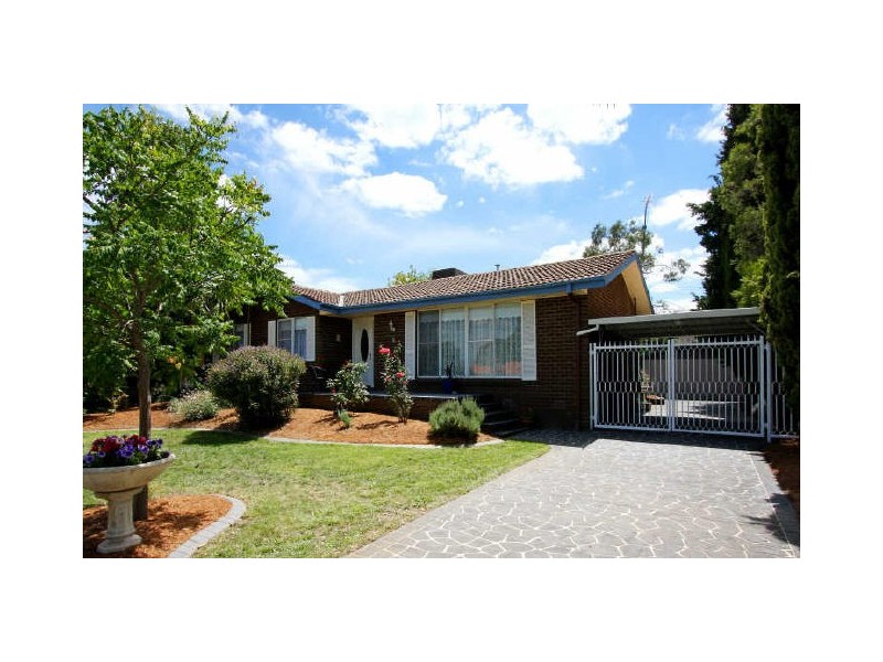 6 Severne Crescent, Kambah ACT 2902