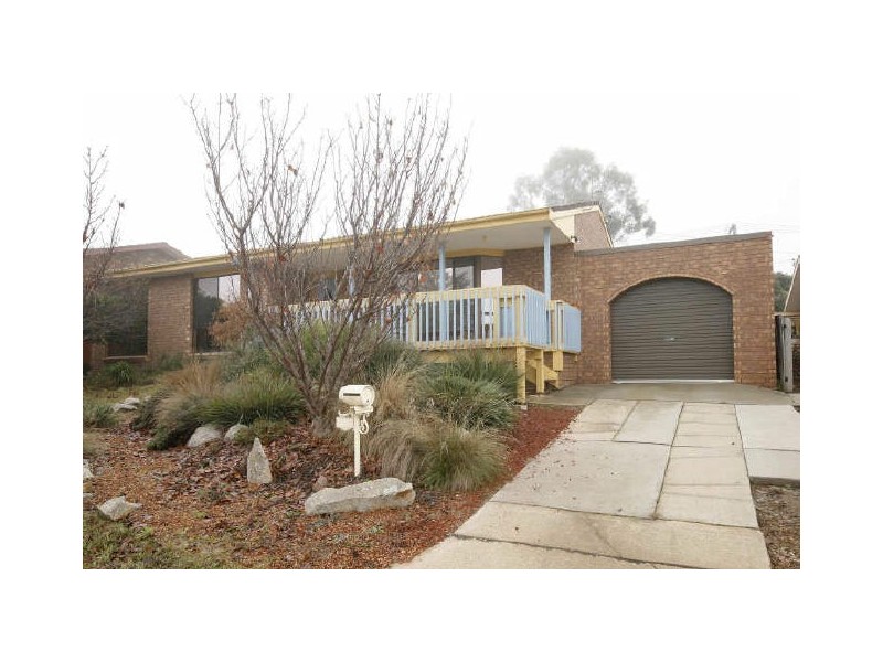 8 Body Place, Macarthur ACT 2904