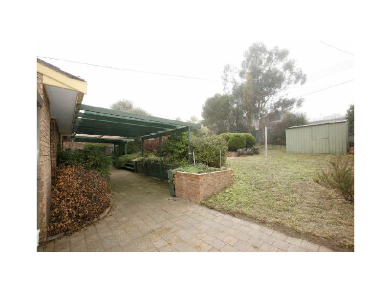 8 Body Place, Macarthur ACT 2904