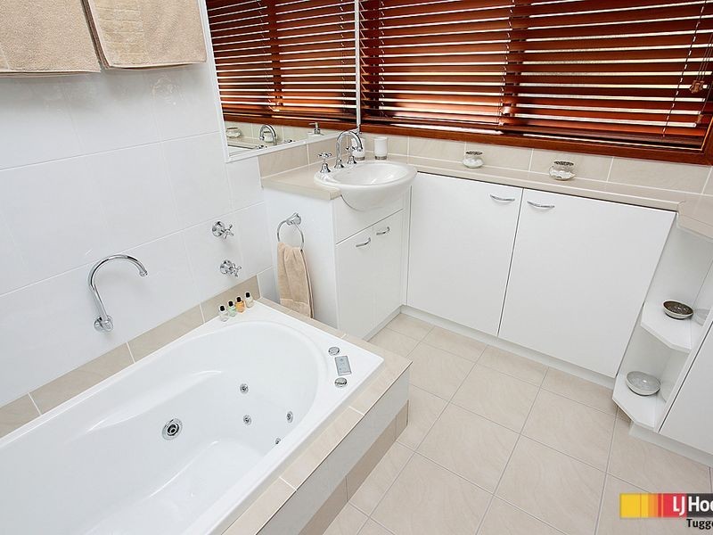 84 Jackie Howe Crescent, Macarthur ACT 2904