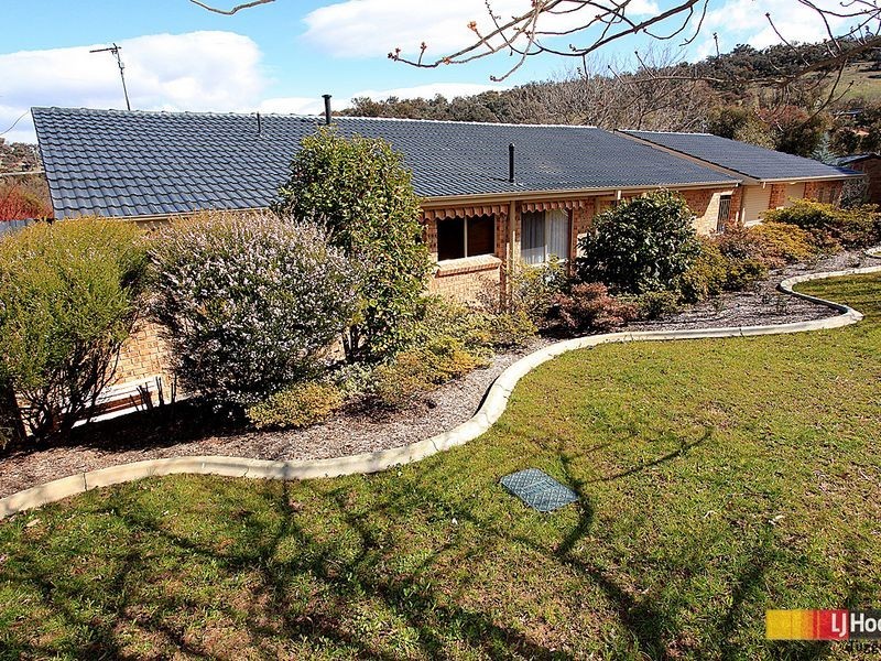 84 Jackie Howe Crescent, Macarthur ACT 2904