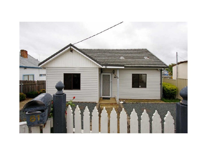 81 Uriarra Road, Queanbeyan NSW 2620