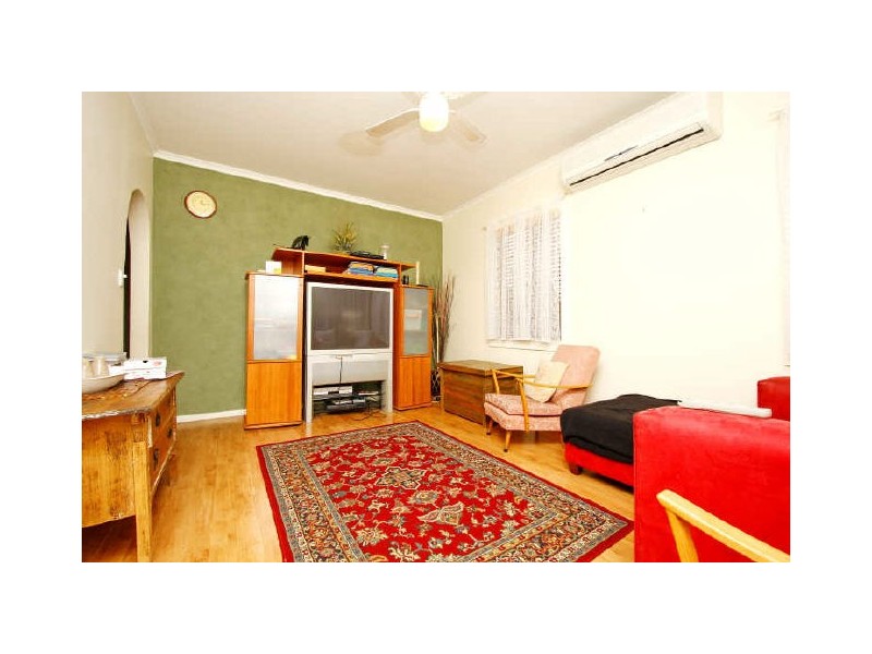 81 Uriarra Road, Queanbeyan NSW 2620