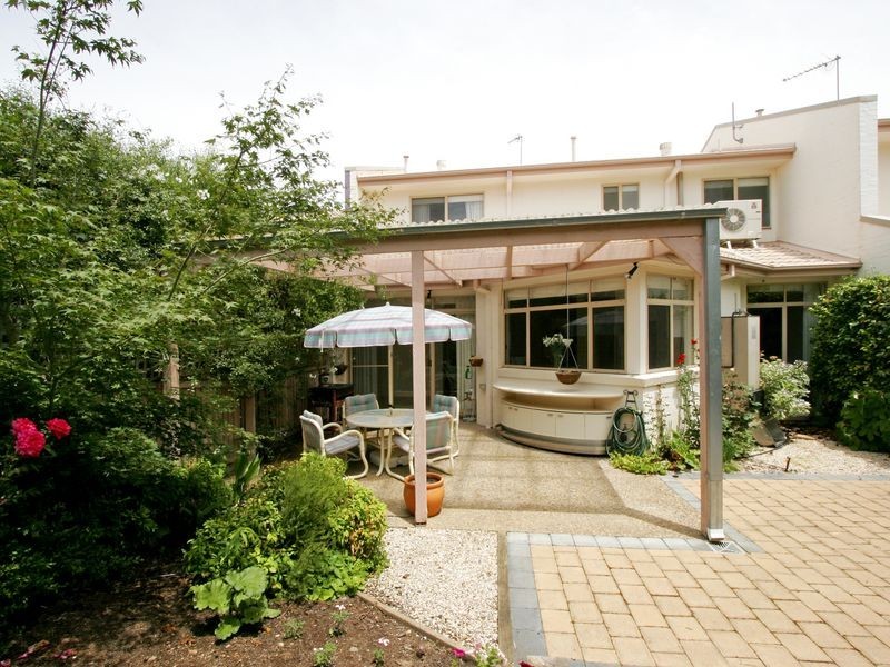 64 Tenison Woods Circuit, Bonython ACT 2905