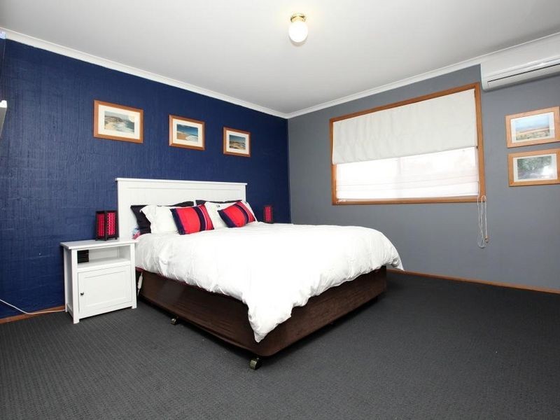 5 Dods Place, Greenway ACT 2900