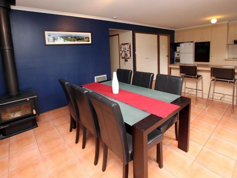 5 Dods Place, Greenway ACT 2900