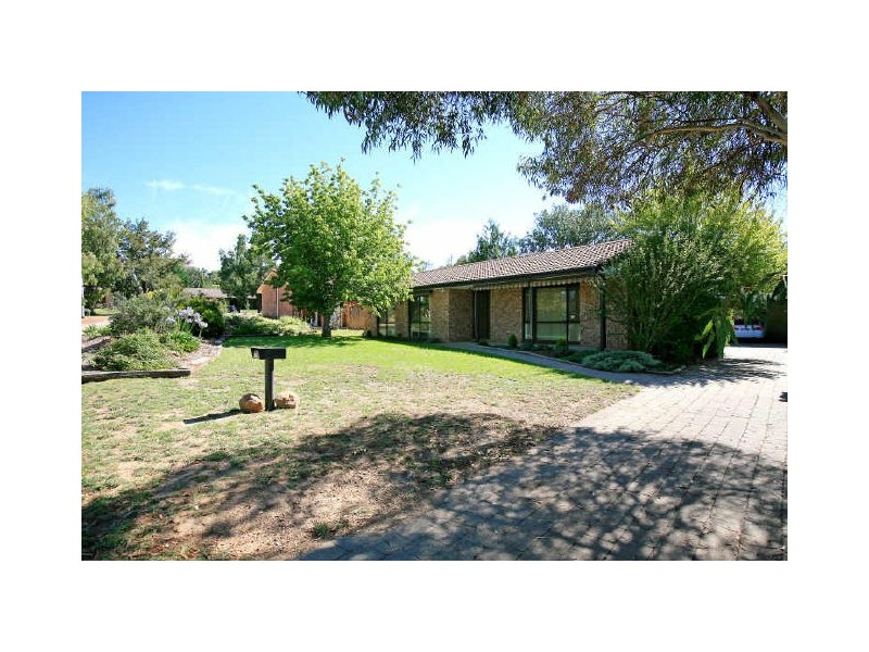 50 Barraclough Crescent, Monash ACT 2904