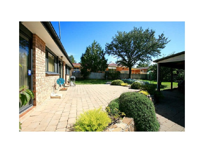 50 Barraclough Crescent, Monash ACT 2904