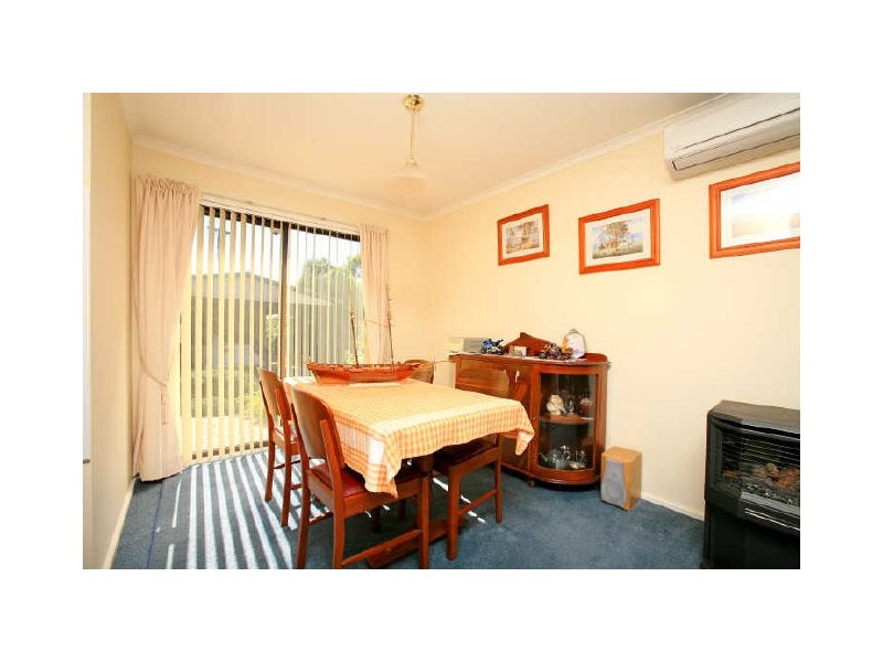 50 Barraclough Crescent, Monash ACT 2904