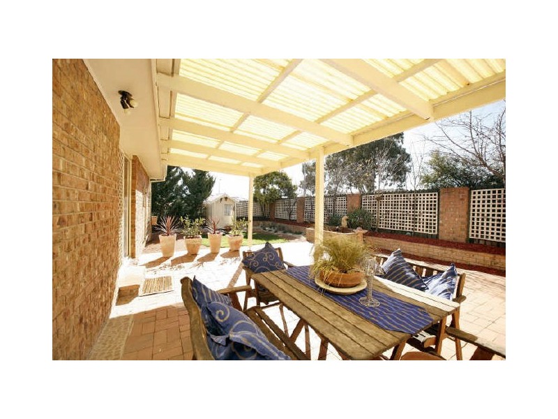 2 Whitford Place, Conder ACT 2906