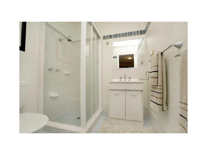 2 Whitford Place, Conder ACT 2906