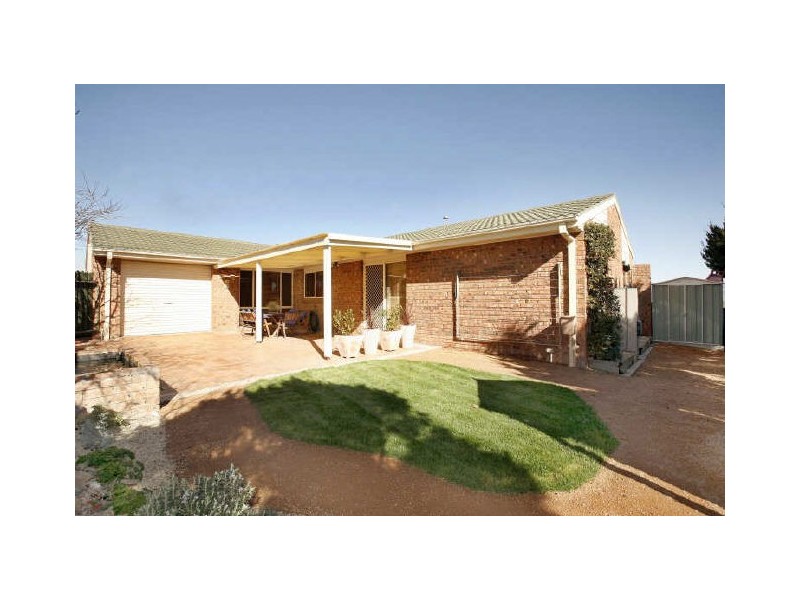2 Whitford Place, Conder ACT 2906